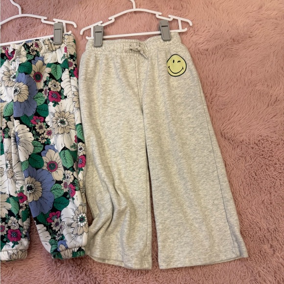 Gap 3T Pant Bundle - Picture 3 of 10